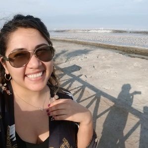 Meet your Posher, Amira